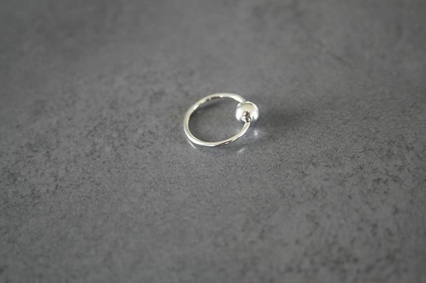 Plain Captive Bead Ring