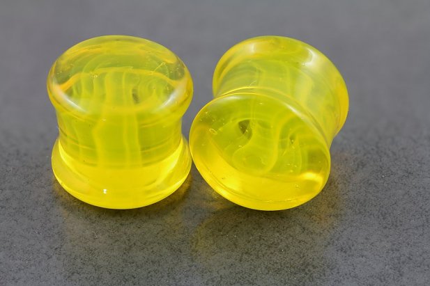 Swirl Yellow Glass Plugs